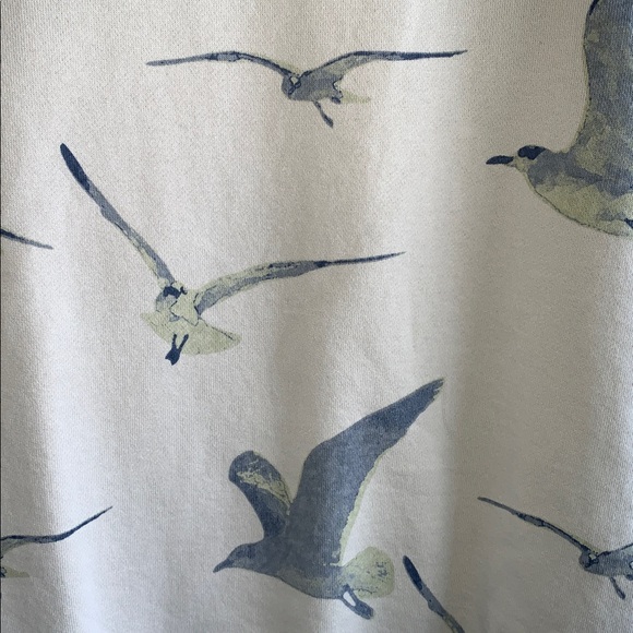 Taylor Swift 1989 Pullover - Women’s size XS - fits like a Small - Picture 3 of 5